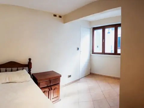 Depto Tipo Casa en Venta con 1 cocheras