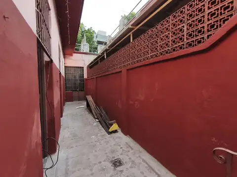 Casa 6 ambientes con 1 baño