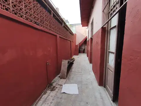 Casa 6 ambientes con 1 baño