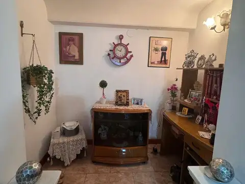 VENTA CASA DE PASILLO 2 DORMITORIOS CON PATIO