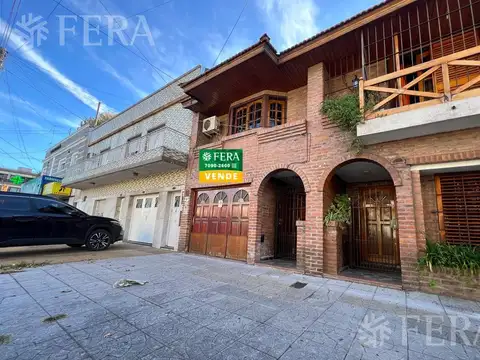 Venta PH 3 ambientes con cochera en Wilde