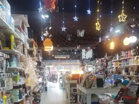 Excelente Polirubro / Bazar la zona de Belgrano