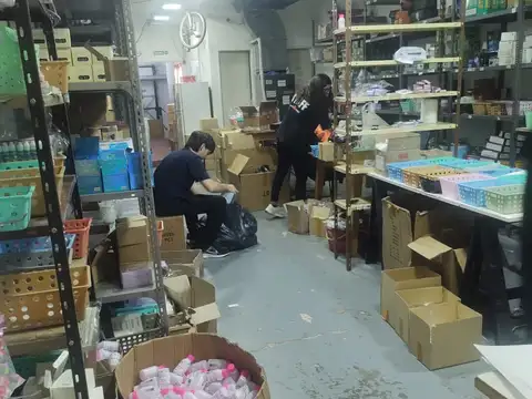 Excelente Polirubro / Bazar la zona de Belgrano