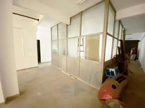 Local en Venta Via Pública