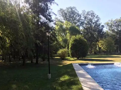 Quinta en Venta de 5 dormitorios