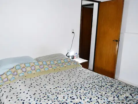 VENTA CASA EN ZONA SUR. DOS DORMITORIOS Y COMODÍN
