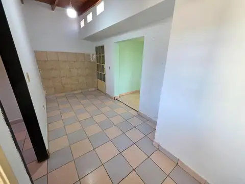 Depto Tipo Casa en Alquiler en Boca, $ 680.000
