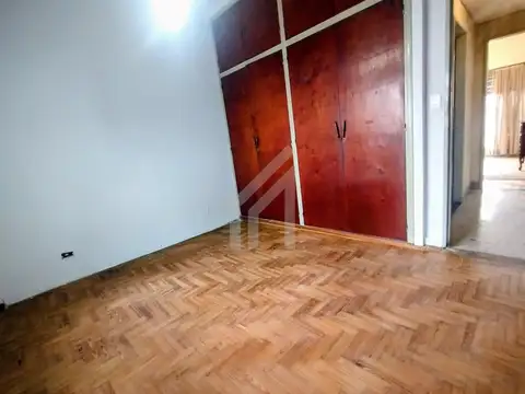 Depto Tipo Casa en Alquiler 50 años
