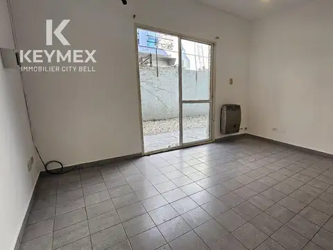 Depto Tipo Casa 2 ambientes con 1 baño