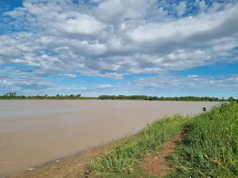 Se vende Lote de 334 m2 en Loteo "Los Algarrobos"