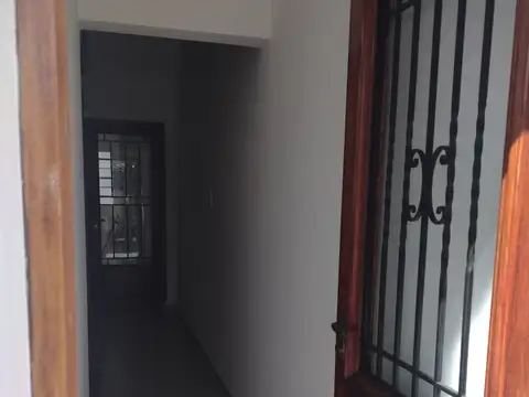 Departamento en Alquiler en Lanus Este, $ 580.000