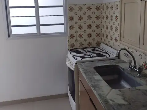 DEPARTAMENTO T/CASA 2 AMB.