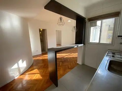 ALQUILER DE DEPARTAMENTO 2 AMBIENTES, EN VILLA URQUIZA. APTO PROFESIONAL.