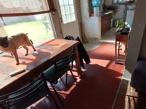 Casa 3 ambientes con 1 baño