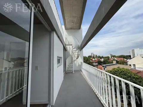 Venta de Departamento 3 ambiente con cochera doble y terraza propia en Villa Domínico