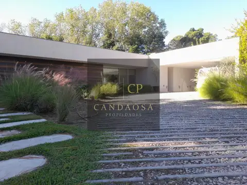 Mgm. Impecable Casa en Venta en El Cardal I Apta Crédito