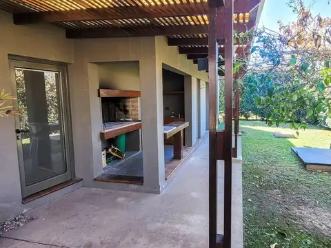 Venta casa 2 dormitorios Country Los Alamos