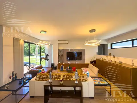 Casa en Venta en Roldan, USD 550.000