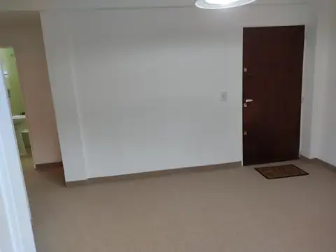Departamento en Alquiler en Colegiales, $ 650.000