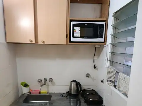 Almirante Brown 1500, Piso PB