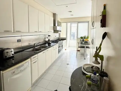 Departamento en Venta con 2 cocheras