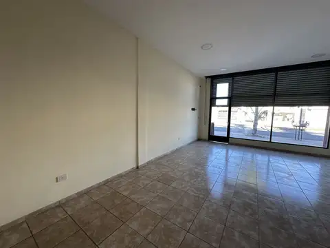 Local en Alquiler en Tolosa, $ 570.000