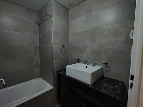 Departamento en Alquiler en Castelar Norte, $ 700.000