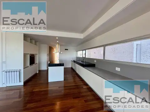 Departamento en Alquiler de 3 dormitorios
