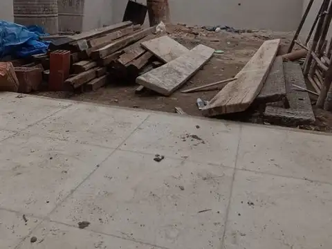 Casa 4 ambientes con 1 baño