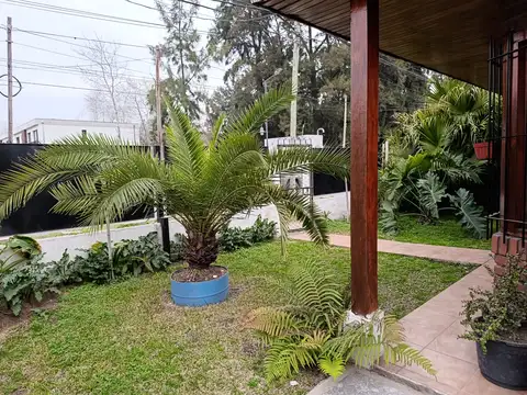 Casa 3 ambientes con 1 baño