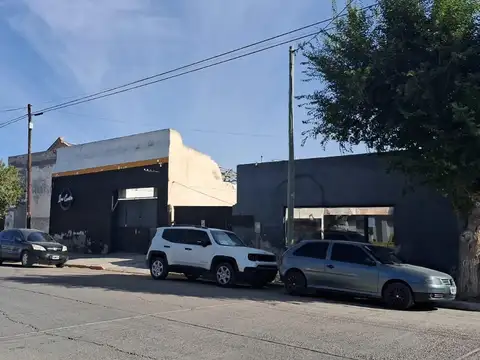 VACCHINA 200 Y SAN MARTIN, SE VENDE, 3660m2 DE TERRENO CON V