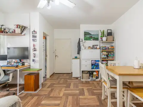 Plaza 2770 , Piso 1
