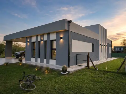 Casa en Venta con 5 cocheras