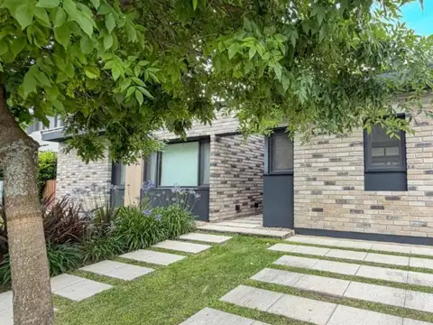 Venta Casa en Altos De Campo Grande