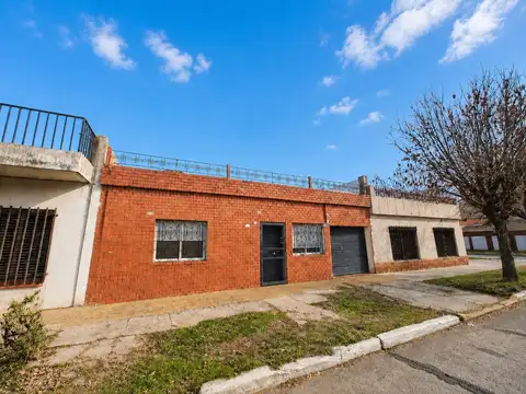 CASA LOTE PROPIO MUY BUEN ESTADO ESCUCHA OFERTAS !
