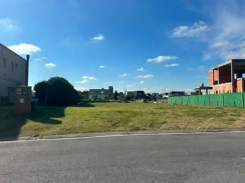 Hermoso Lote a la Laguan en San Sebastian, Escobar