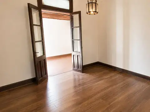 Casa en Venta en Barrio España y Hospitales, USD 31.000