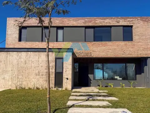 Casa  en Venta en Amarras, Puertos, Escobar