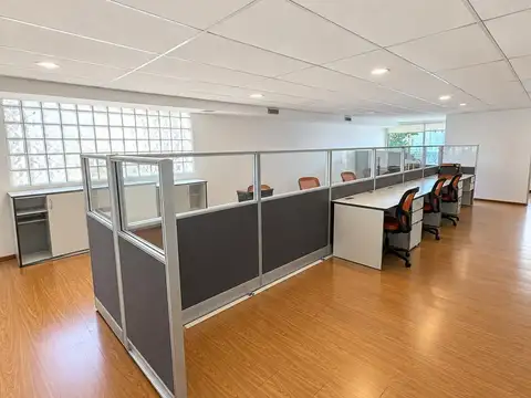 Oficina 7 ambientes con 3 baños
