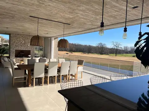 Casa en Alquiler de 6 dormitorios