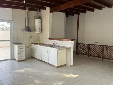 LISANDRO DE LA TORRE 865