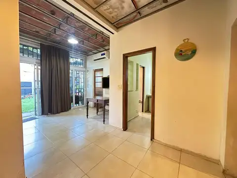 Casa 4 ambientes con 1 baño