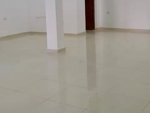 Local en Alquiler en Burzaco, $ 1.350.000