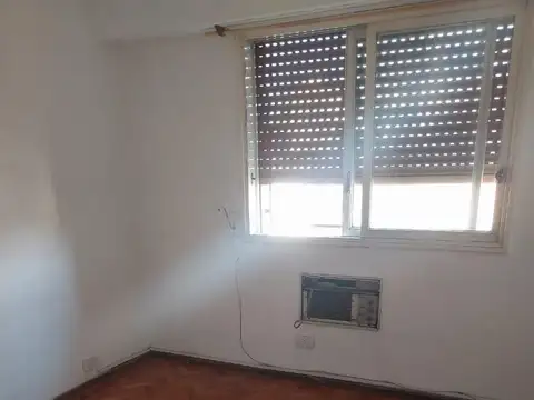 Valle 700, Piso 5º