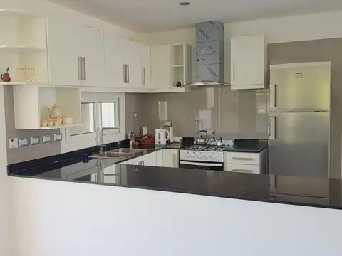 Casa en Alquiler de 4 dormitorios
