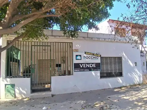 Casa 4 ambientes. | DEBENEDETTI 8279