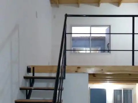 Depto Tipo Casa en Alquiler en Lanus Oeste, $ 420.000