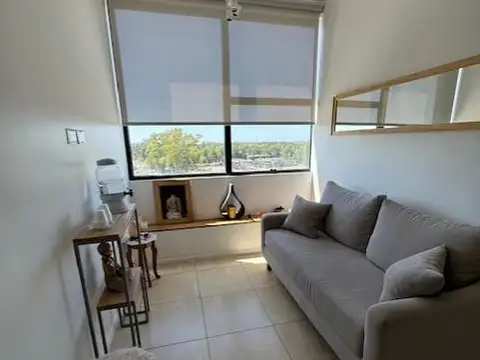 Oficina en Alquiler con 1 cochera