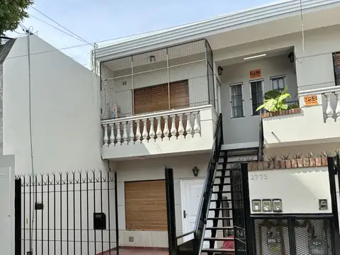 Depto Tipo Casa en Venta de 3 ambientes