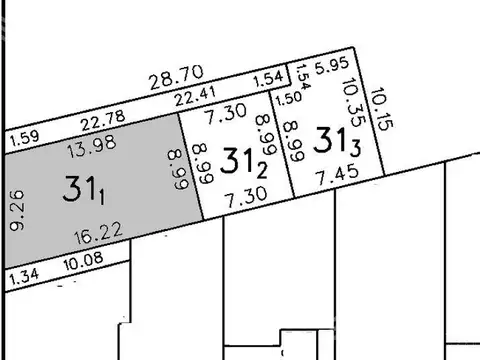 Casa al frente. Luminosa.